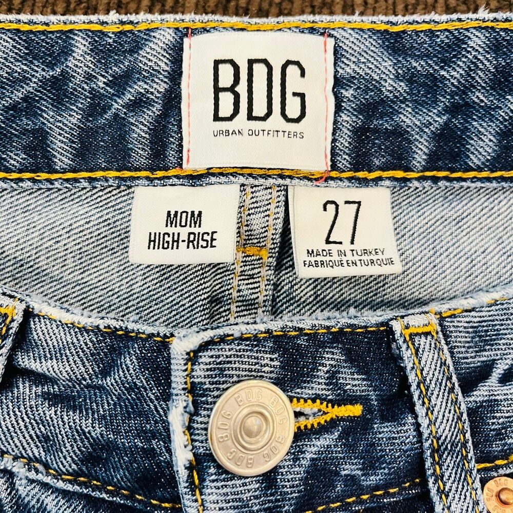 BDG Urban Outfitters Mom High-Rise Distressed Jeans size 27 - Picture 5 of 6